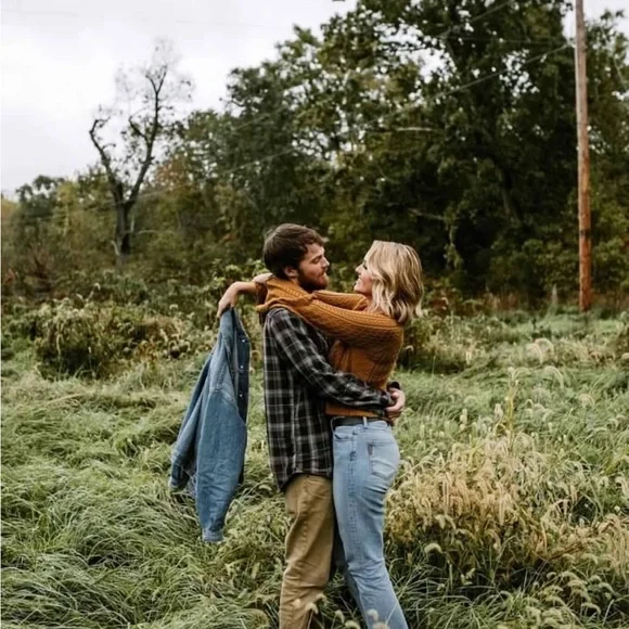 🧡Knit Sweater🧡 Forever 21 - Picture 3 of 5